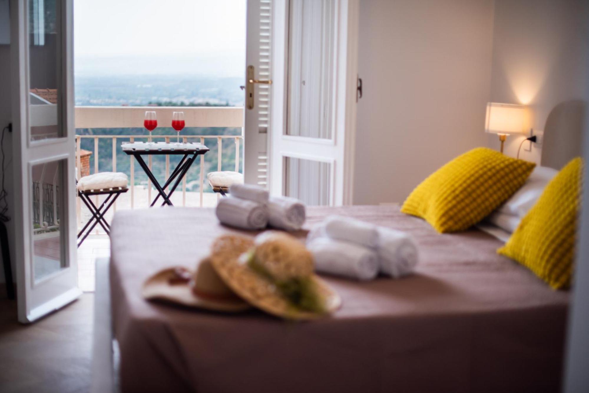 Villa Clara Suites 타오르미나 외부 사진